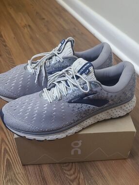 Brooks Glycerin 17 Gray and Navy Men's Running Shoes